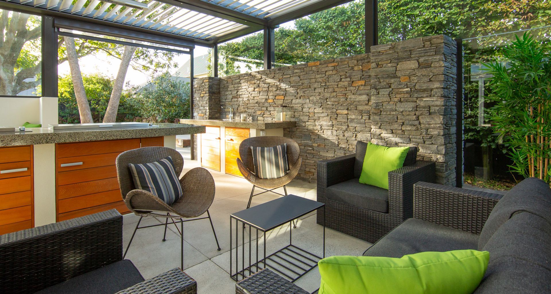 Knowles Street outdoor living banner