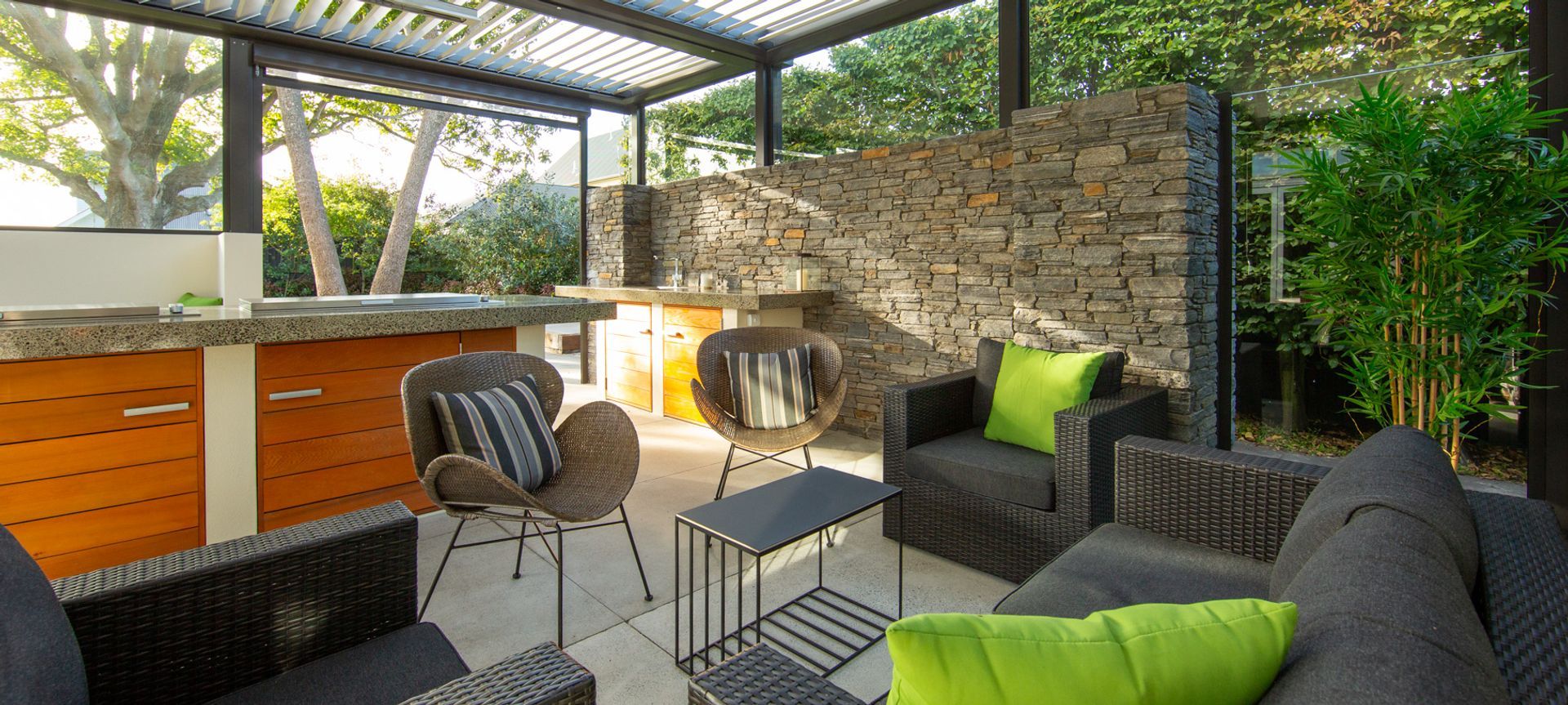 Knowles Street outdoor living banner