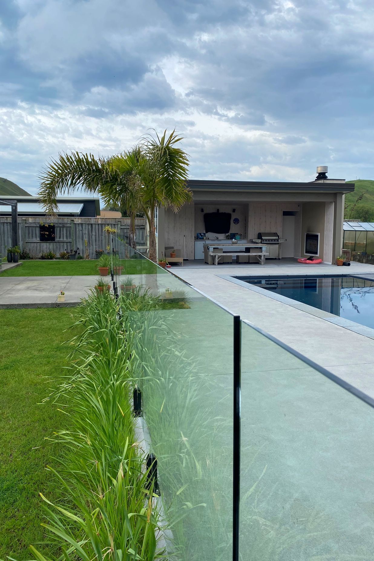 Sympathetic Pool Fencing without impacting the view