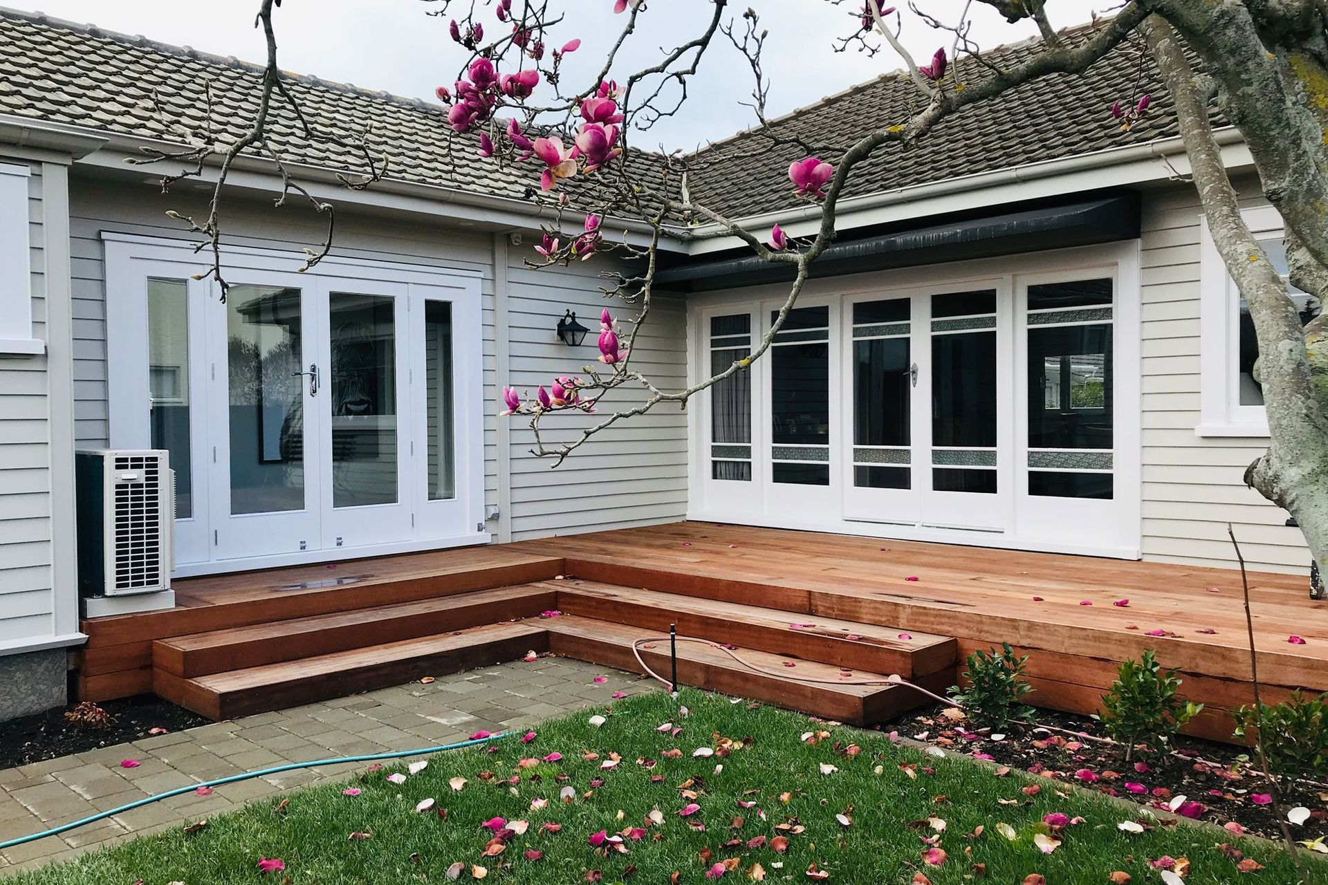 Herrick Street, Extension