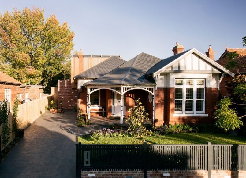 ELSTERNWICK HOUSE
