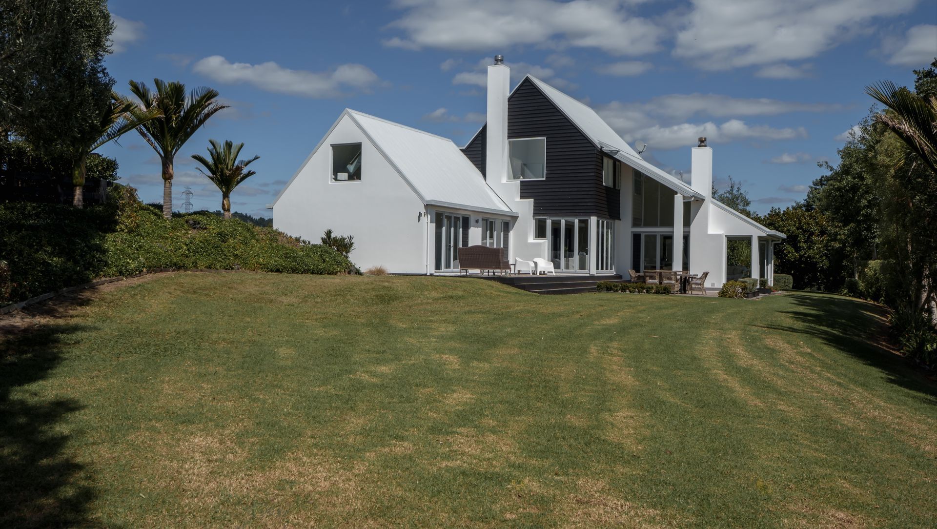 Modern Living Reimagined by Miro Homes banner