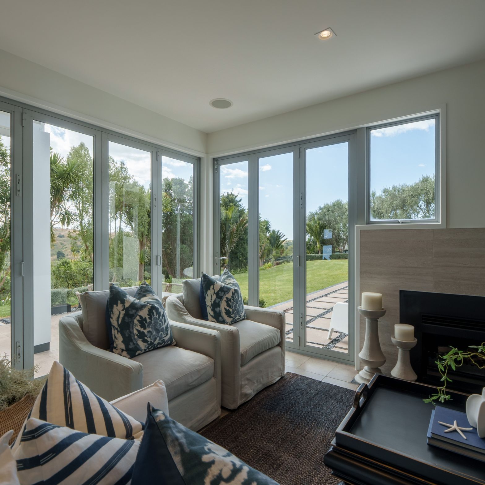 SLA3060-HDR-ap-compressed.jpg