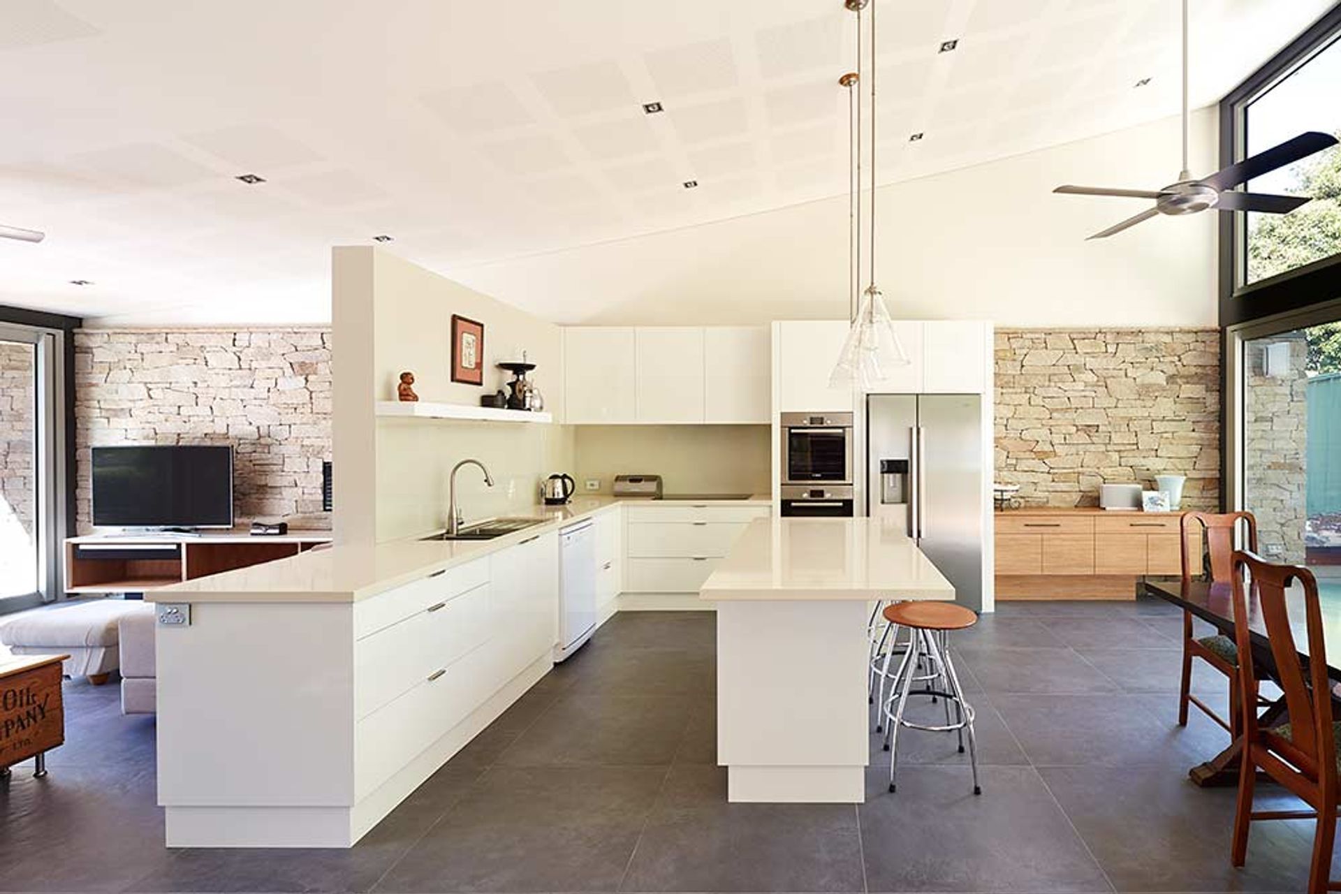 A HOUSE IN THE GARDEN