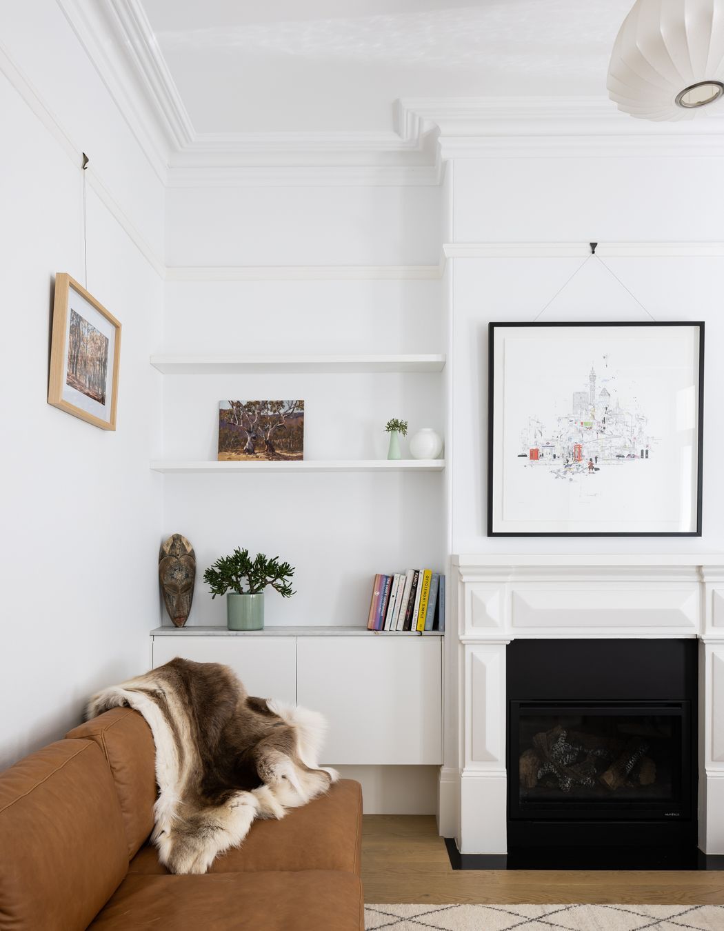 Joinery additions between the existing heritage layers of the home