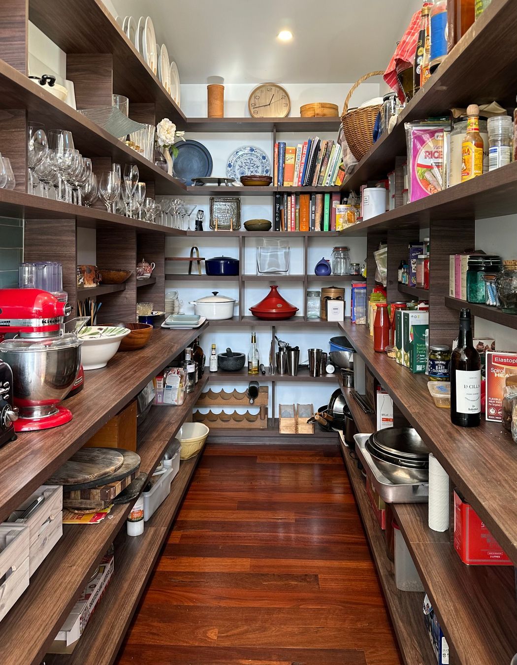 STEELEHOUSE57SouthSTPantry.jpg