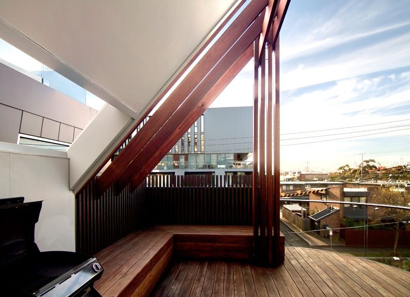 Serpentine House