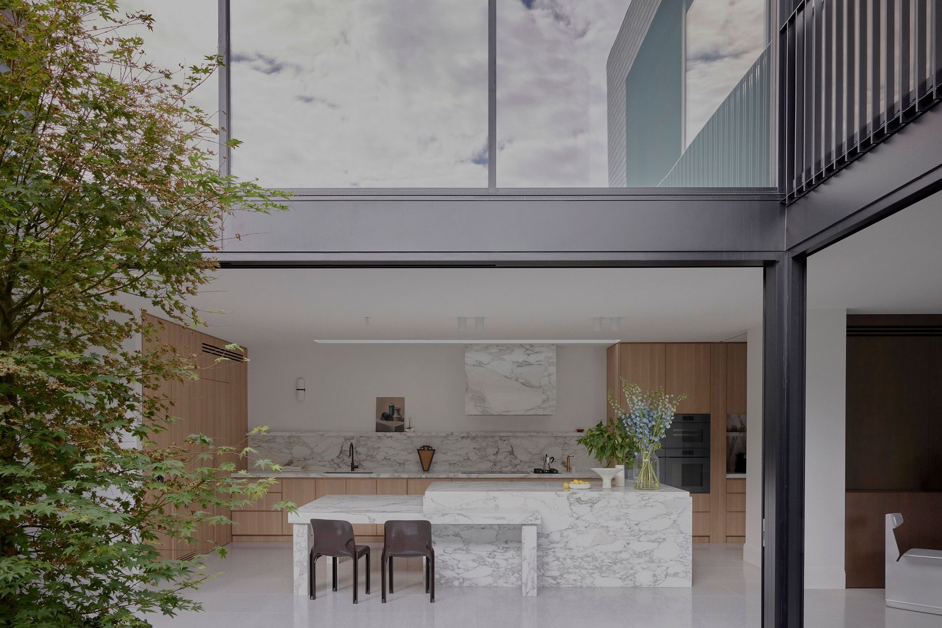 Studio-Ceravolo-Strathmore-Courtyard-House-Sean-Fennessy-13-Web-Res.jpg