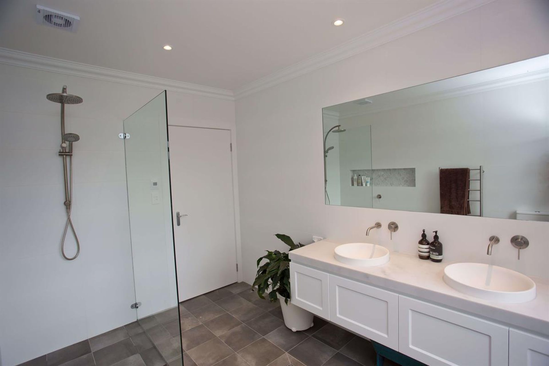 willoughby - extension & first floor addition