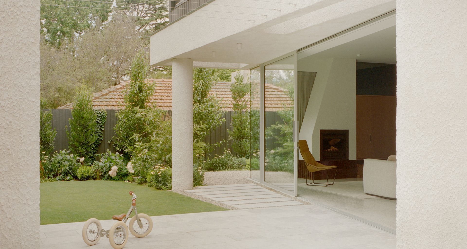The Linton House banner