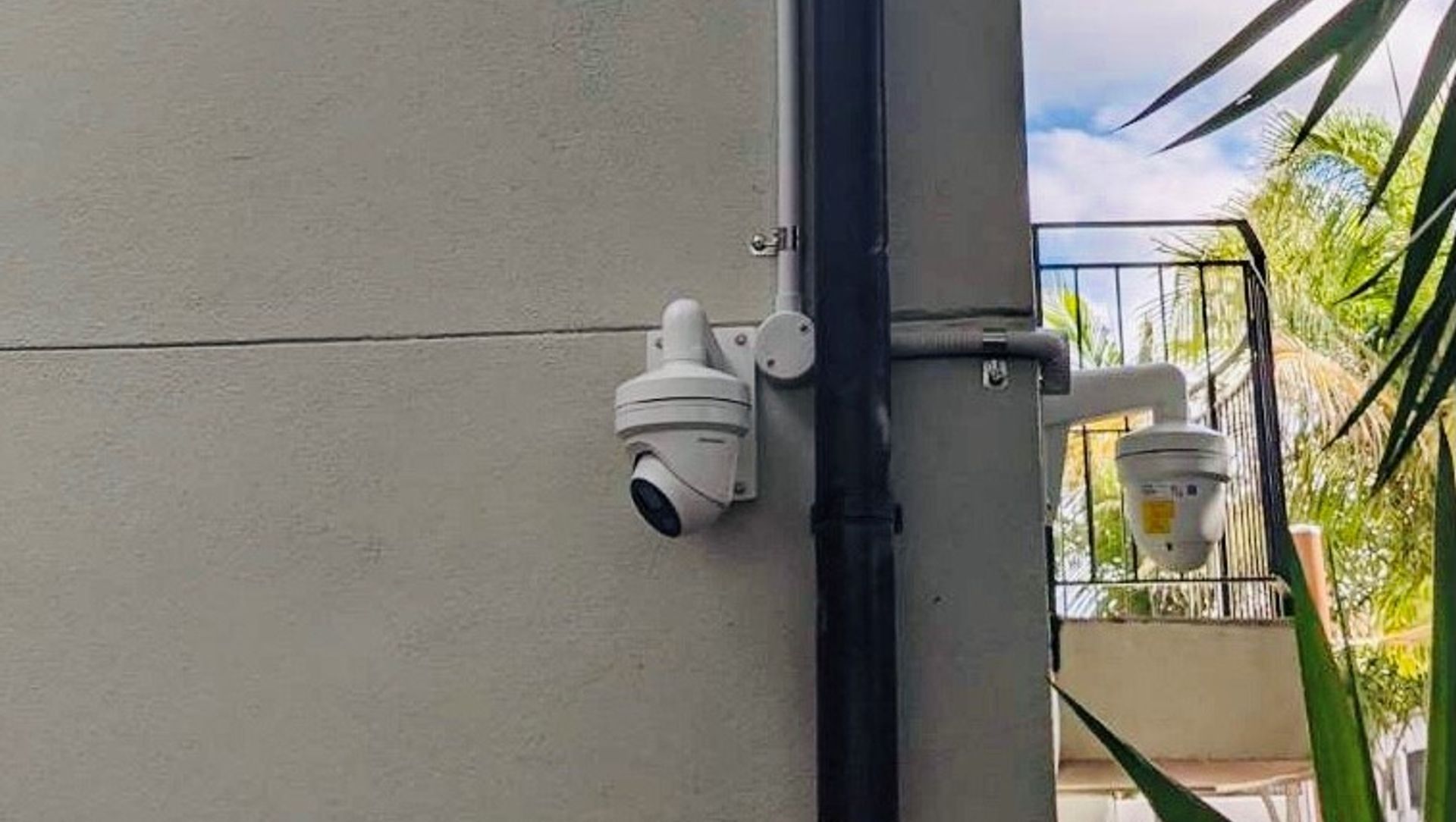 Apartment block banner