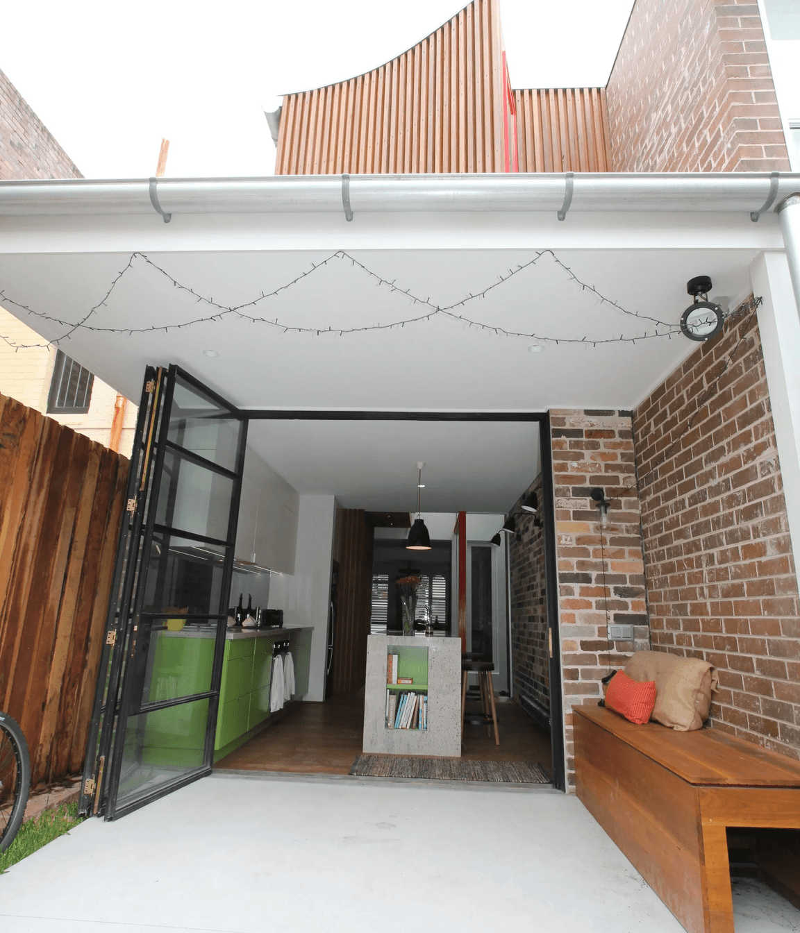SURRY HILLS, Commonwealth St