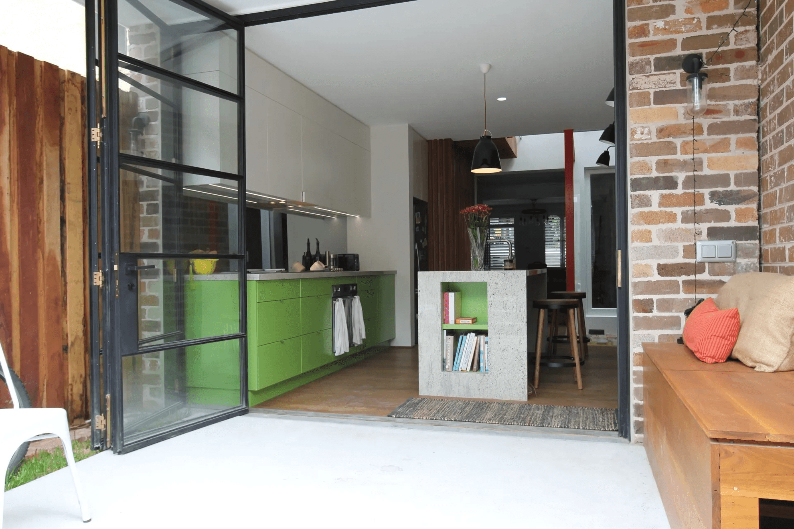 SURRY HILLS, Commonwealth St