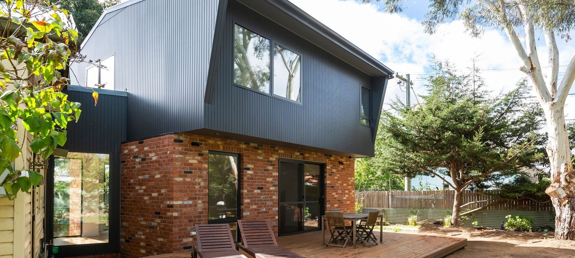 Narrabundah Extension banner