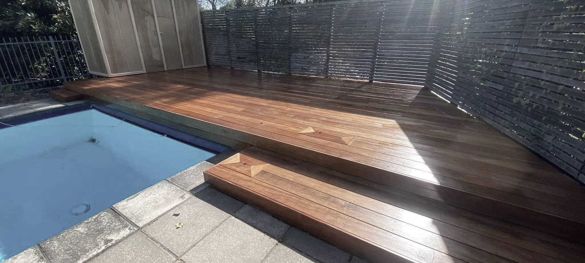 Garapa Pool Deck banner