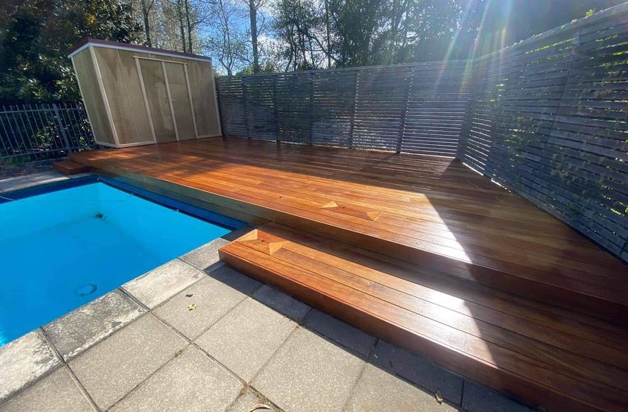 Garapa Pool Deck