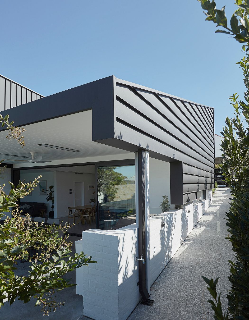 Photography : Luke Carter Wilton