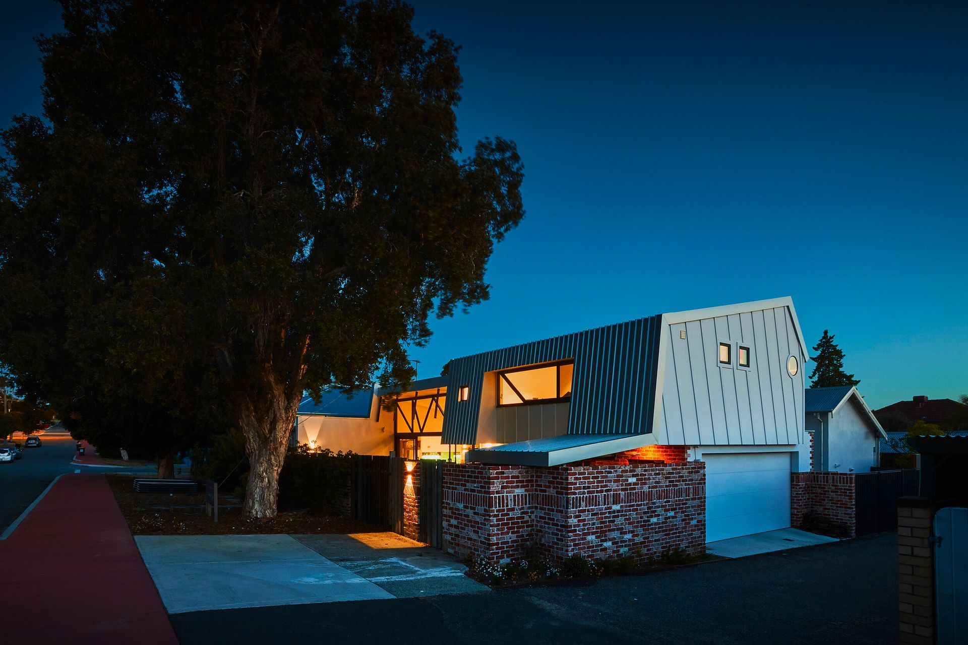 Photography : Luke Carter Wilton