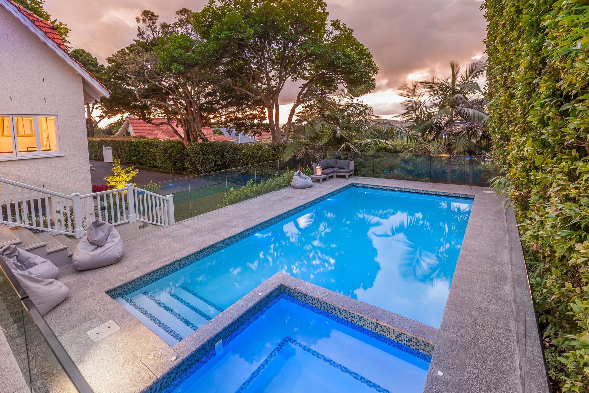 Pool & Spa at Dusk - Hydrazzo Gulfstream Blue from SSL Distributors
Tiles - Independent Ceramics Crystal Blue Mix