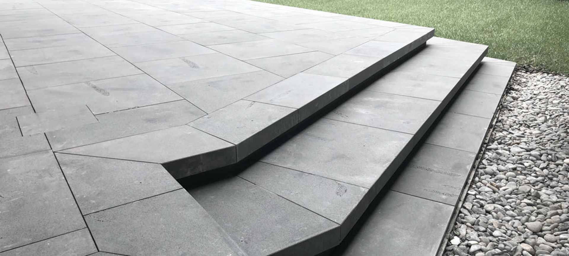 Custom Bluestone Paving banner