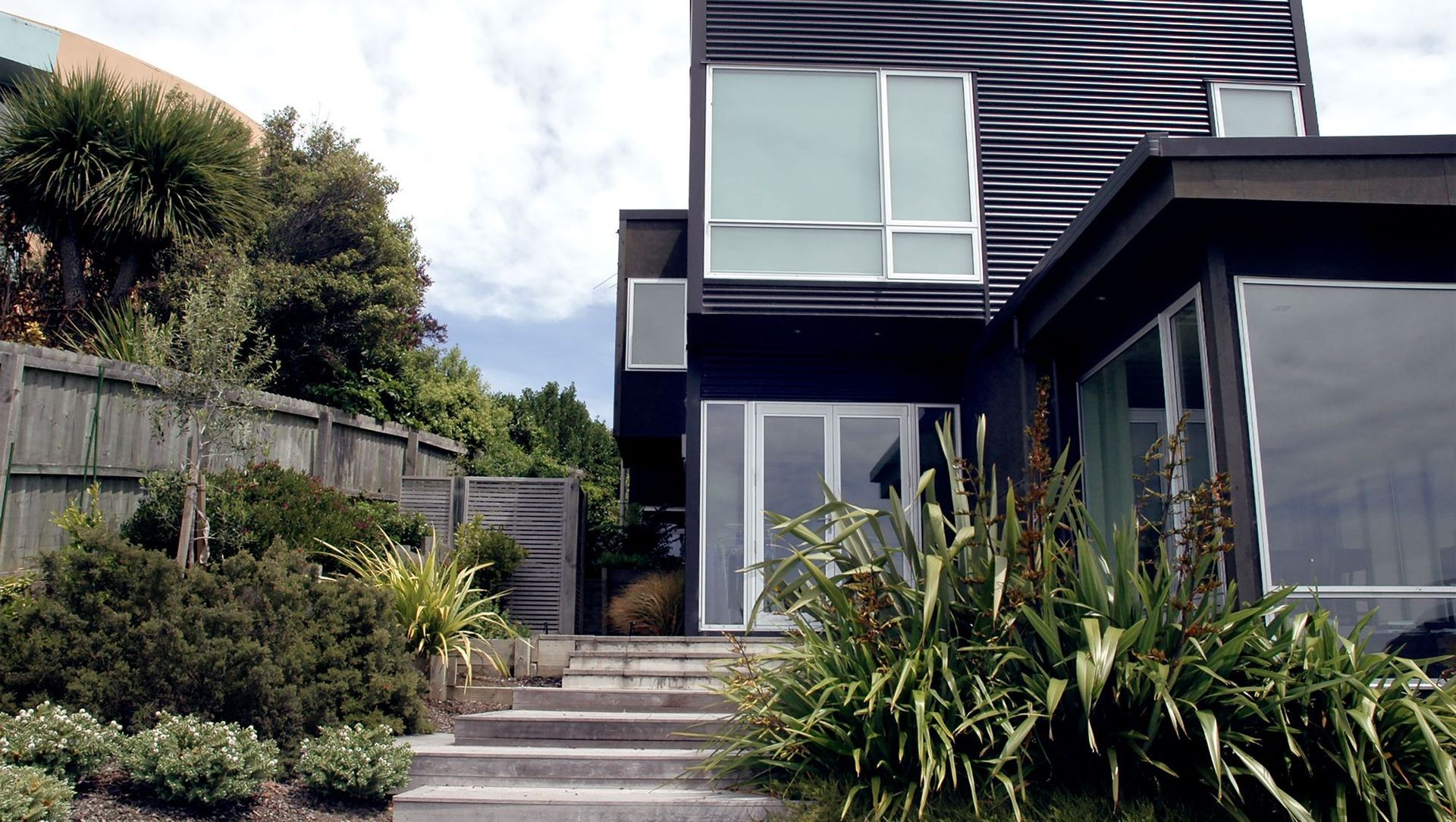 Diamond Harbour Residence banner
