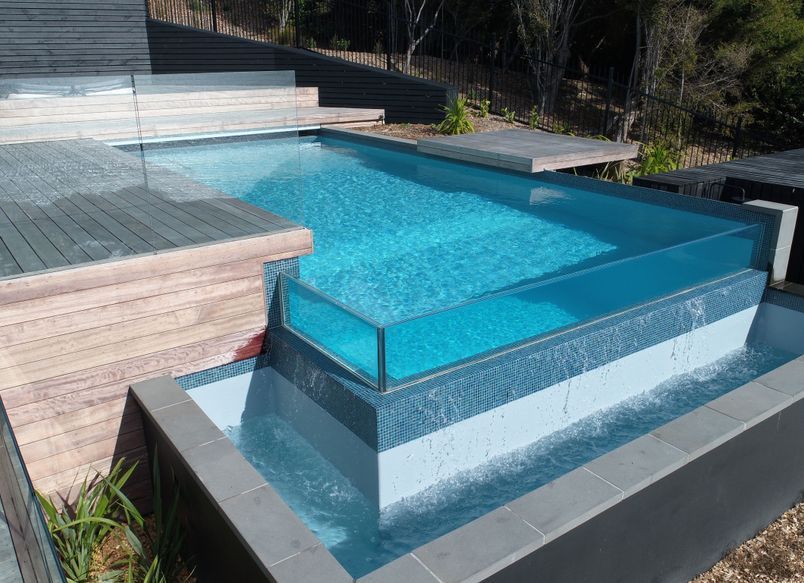 Glass Edge Infinity Pool