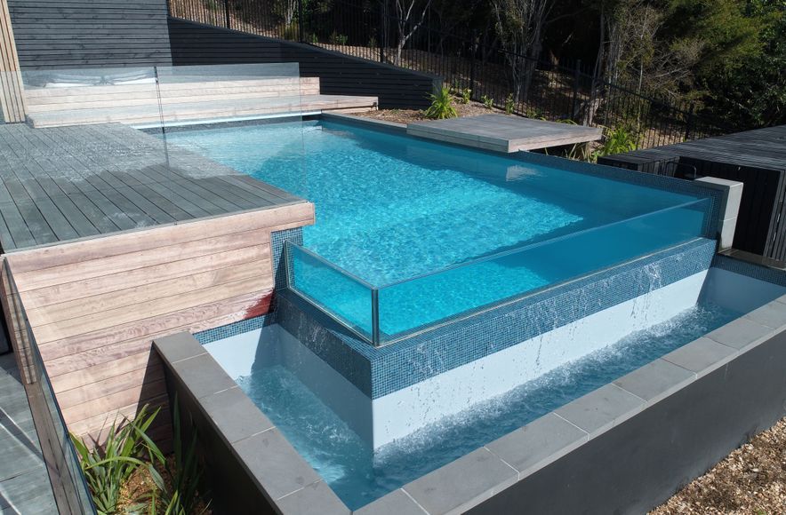 Glass Edge Infinity Pool