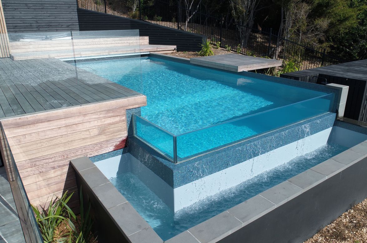Glass Edge Infinity Pool