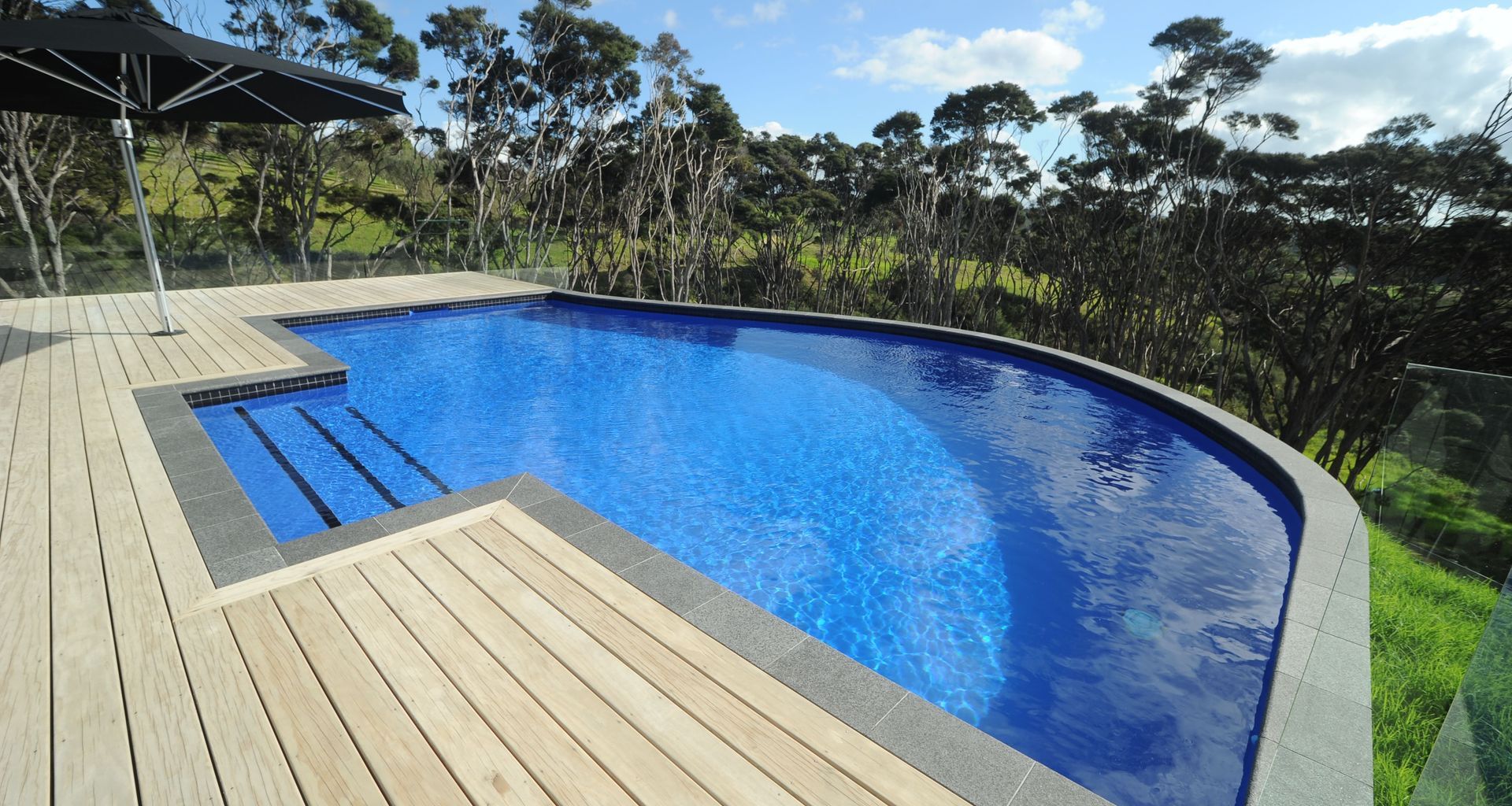 Custom Pool - Auckland 9 banner