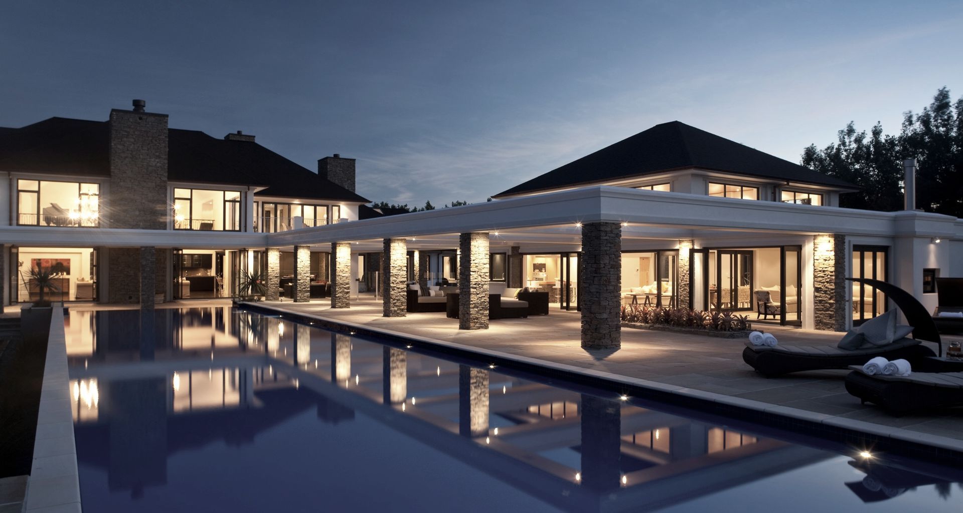 Custom Pool - Auckland 7 banner