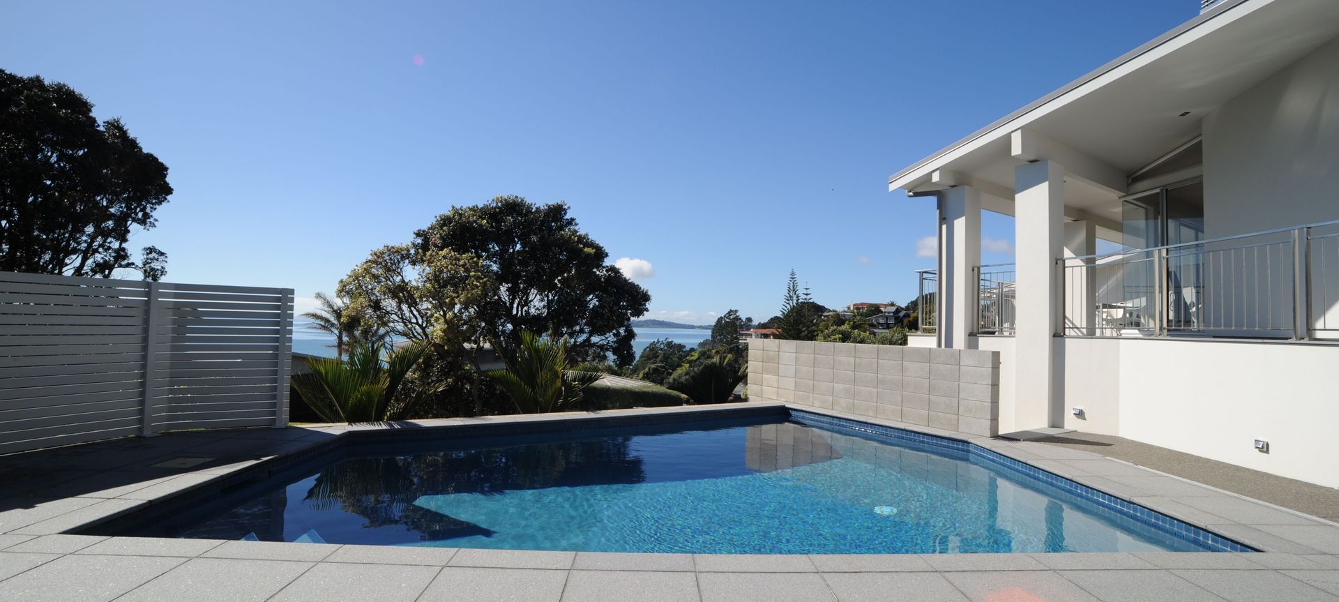 Custom Pool - Auckland banner