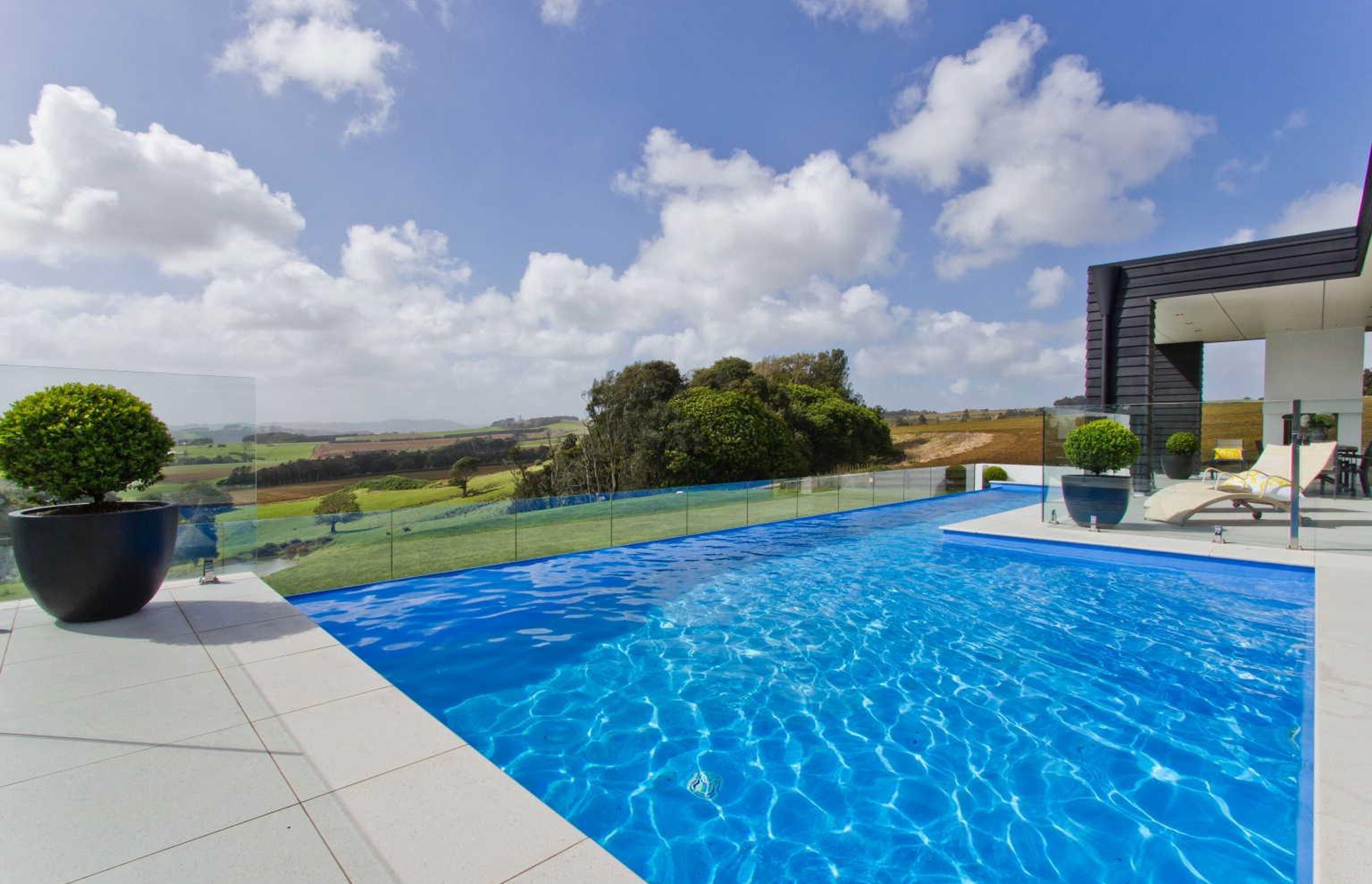 Infinity Pool Waikiato