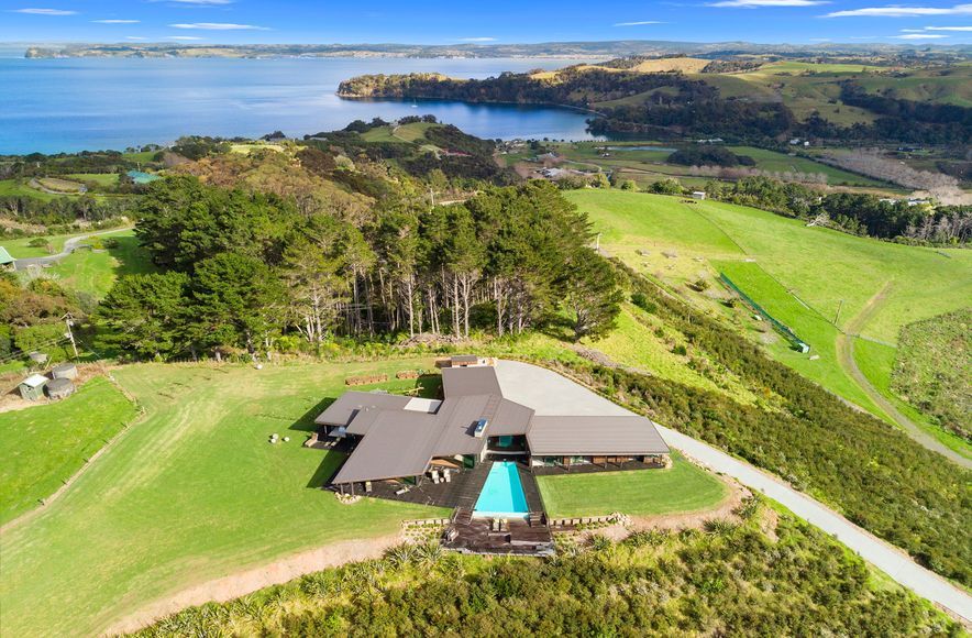 Custom Infinity Pool - Auckland