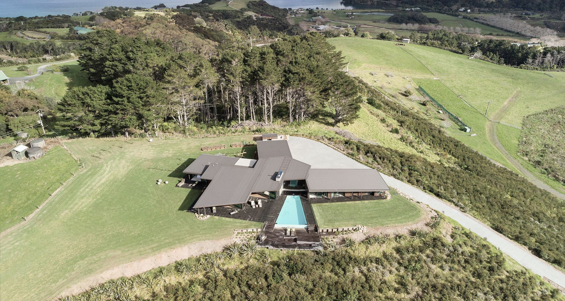 Custom Infinity Pool - Auckland banner