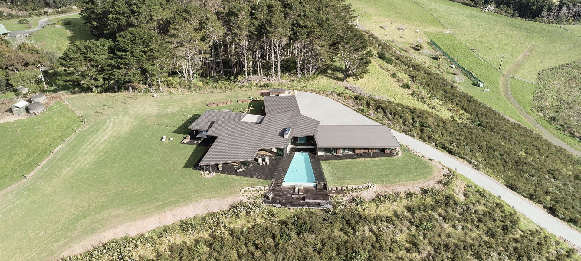 Custom Infinity Pool - Auckland banner