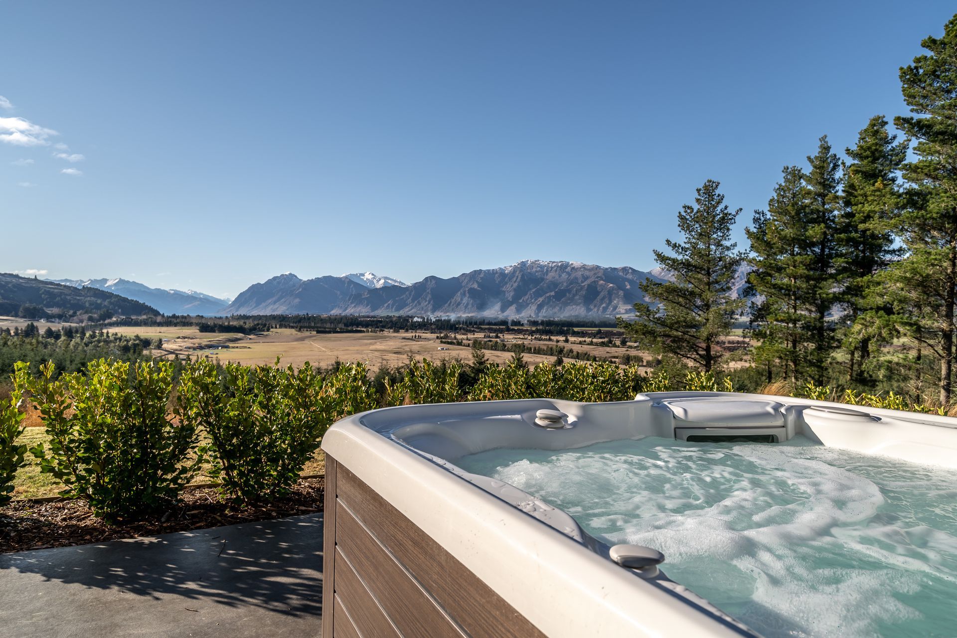 Albert Town Road, Lake Hawea