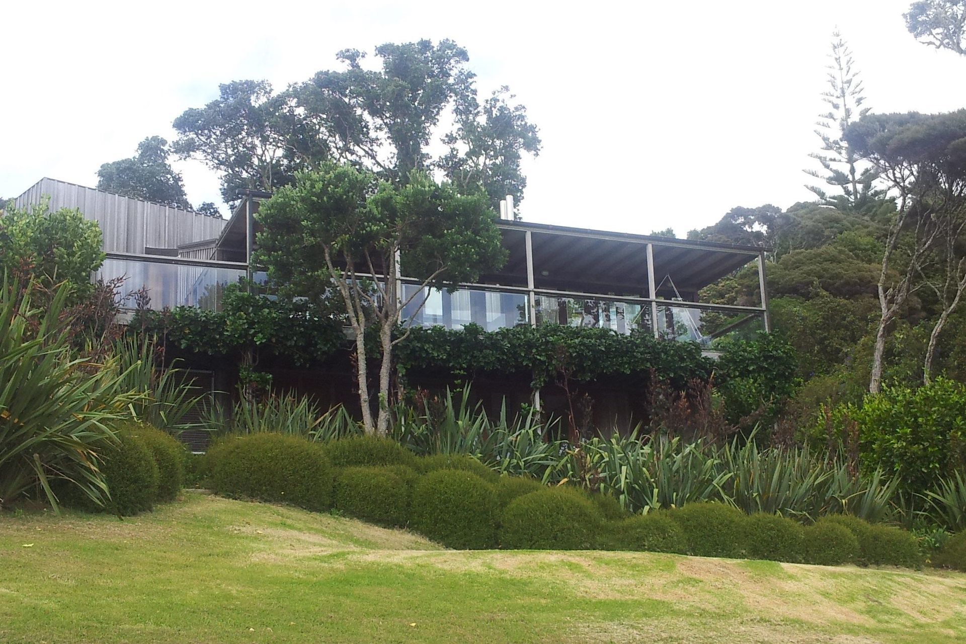 Coastal and lifestyle