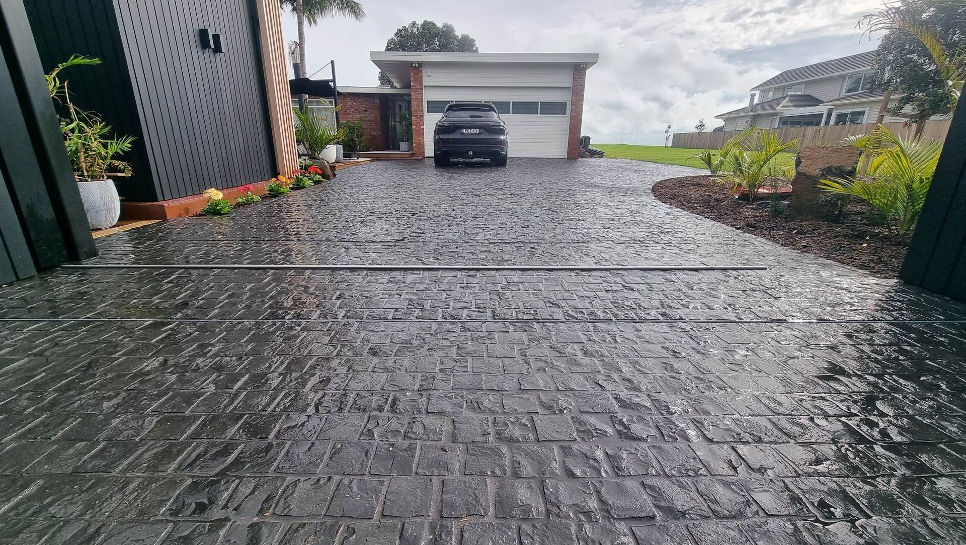 Basalt Cobbles on Mesh banner