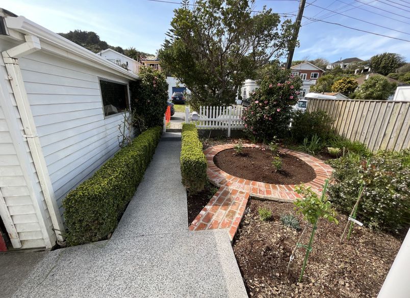 ARO VALLEY - TRADITIONAL ENGLISH GARDEN