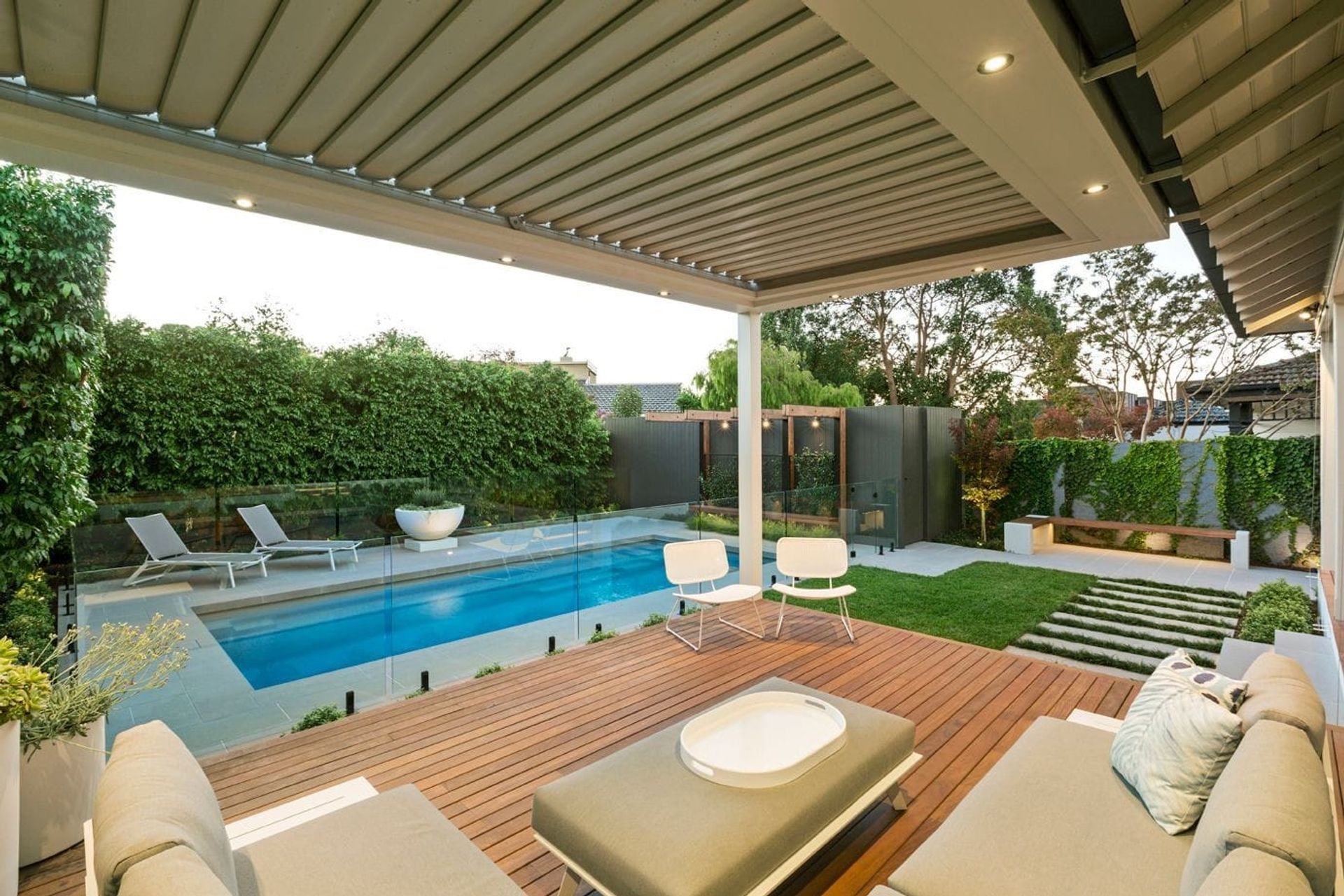 Photography: Patrick Redmond | Backyard pool design