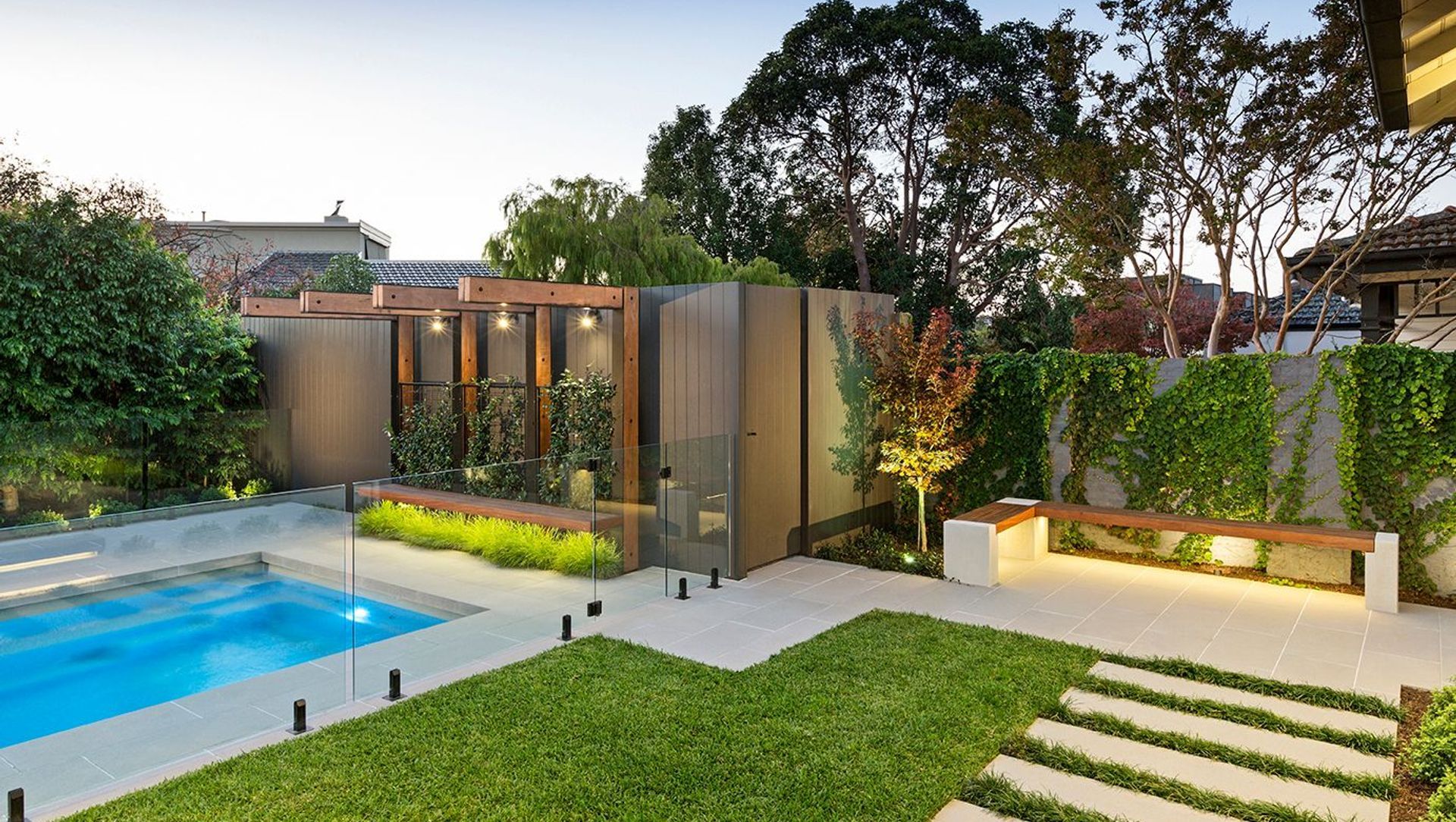 Glen Iris banner
