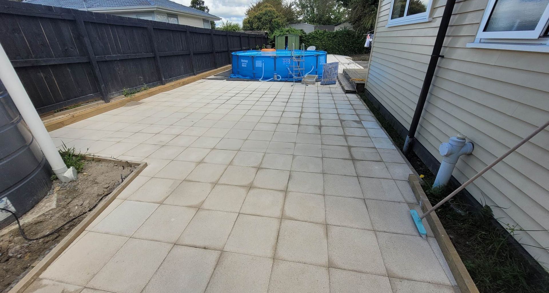 Birkdale Paving banner