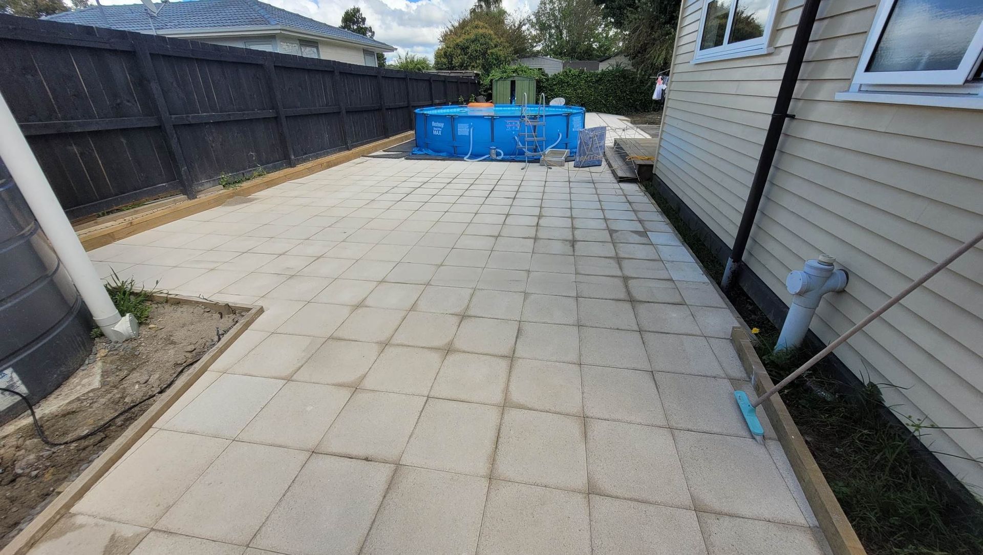 Birkdale Paving banner