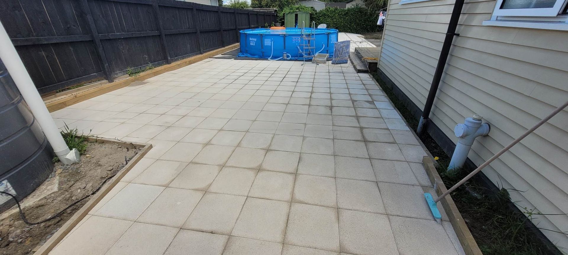 Birkdale Paving banner