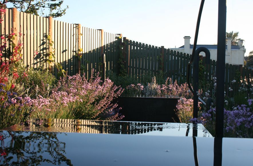 Welkin' Rooftop Terrace & Scarborough In-Ground Garden 'Clifton Hill'