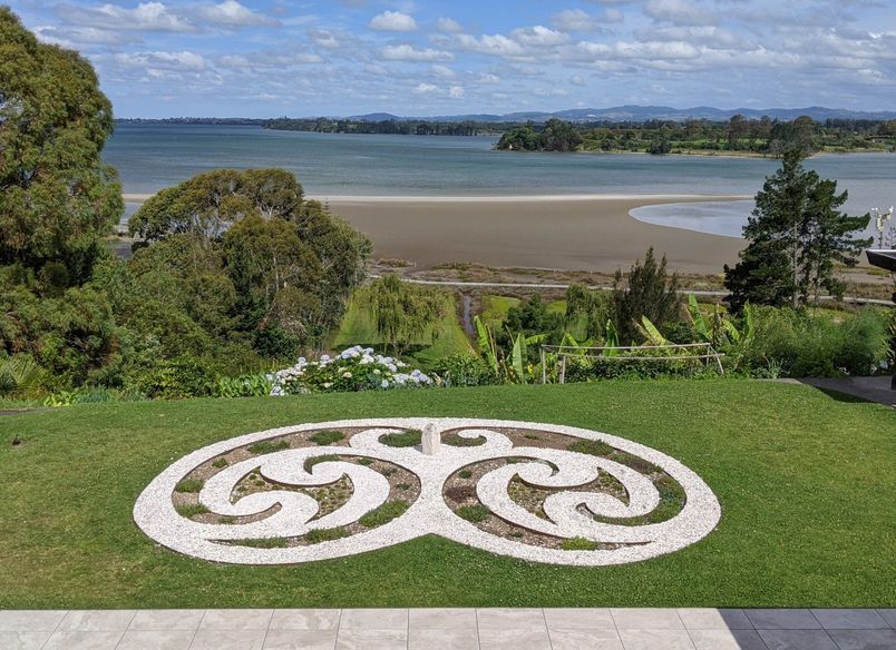 Grainger's Parterre Mahi Toi