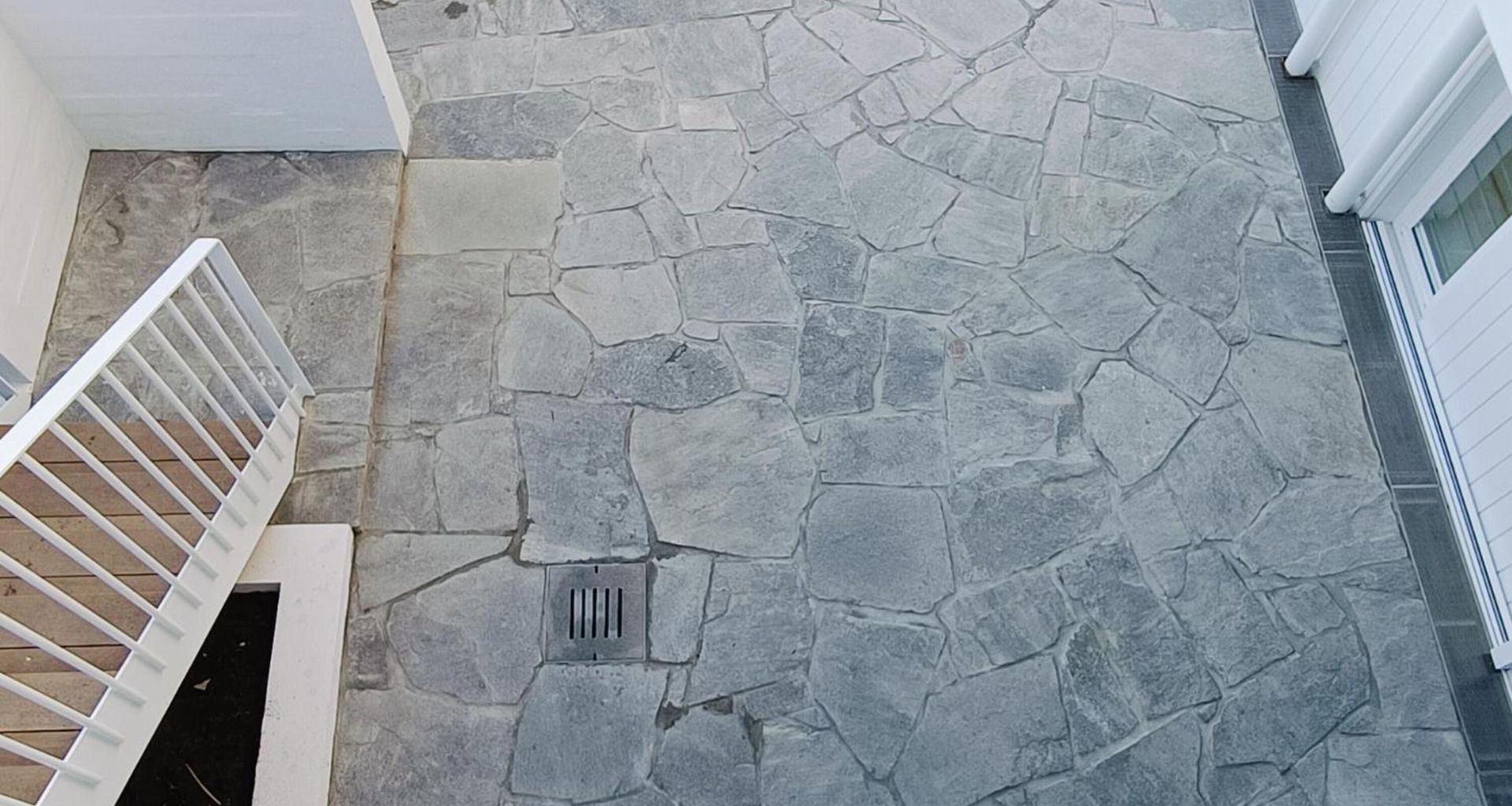 Damn Good Tiling - Crazy Paving banner