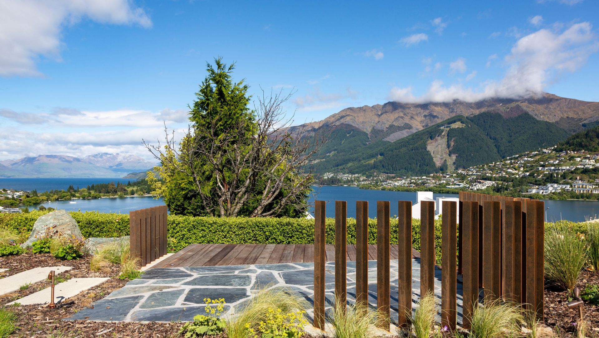 Kingsbury Construction Landscaping Kelvin Heights banner