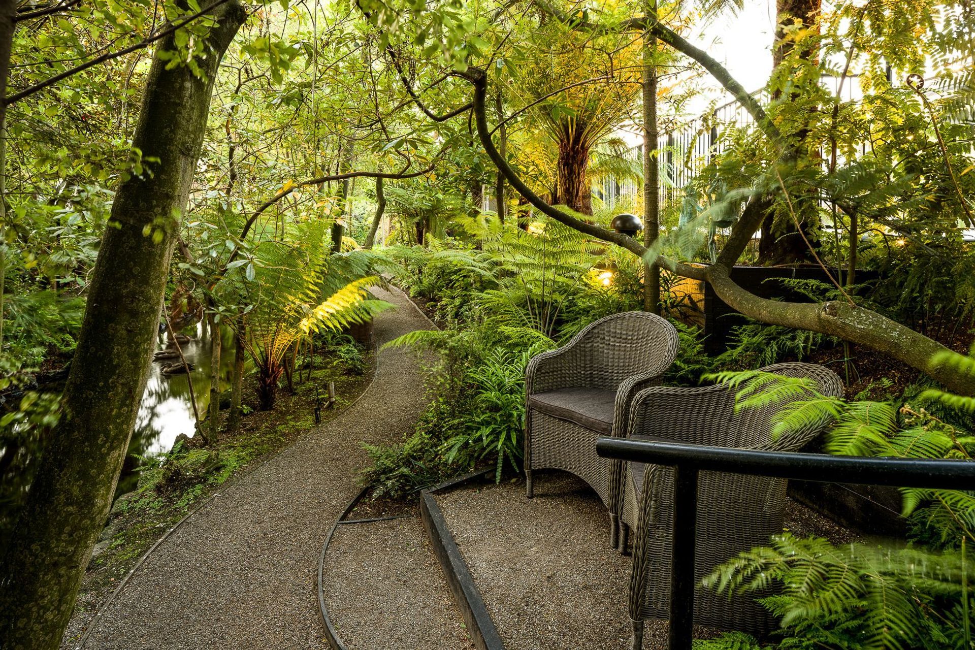 Holmwood Road, Merivale