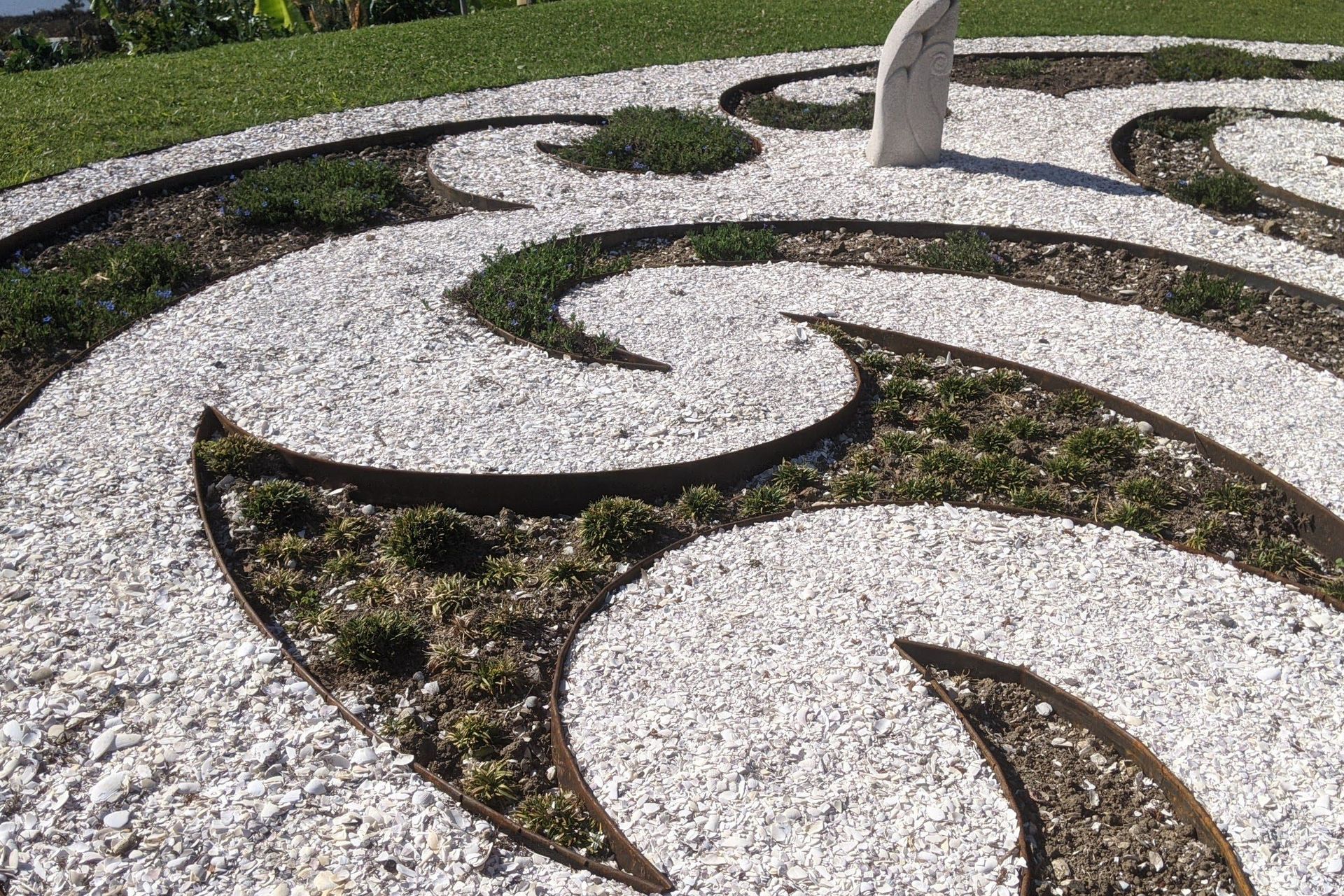 Grainger's Parterre Mahi Toi